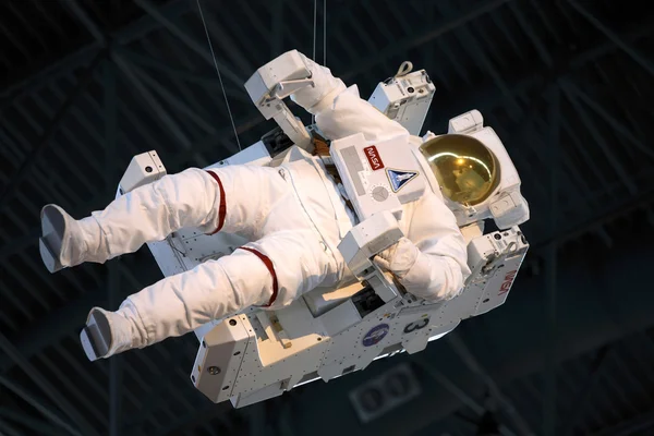 美国国家航空航天局的宇航员西装与动车组 — 图库照片