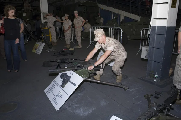 Marine with MK-19 automatic weapon — Stock Photo, Image