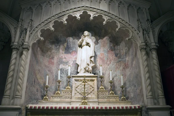 Standbeeld saint Johannes de evangelist Stockfoto