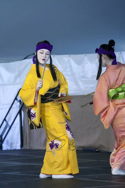 Sachiyo ito dance company im botanischen garten brooklyn — Stockfoto