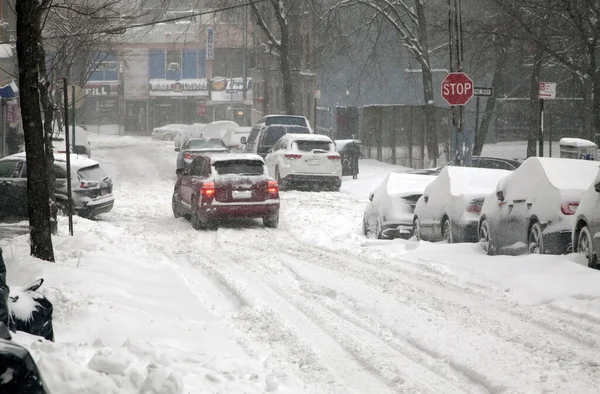 Bronx Nueva York Enero 2022 Auto Gestiona Calle Abajo Tormenta — Foto de Stock