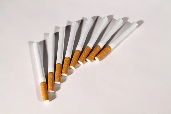 Cigaretter grupp fläktade — Stockfoto