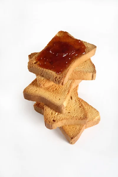 Kekse mit Marmelade von oben auf weiß — Stockfoto