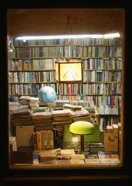 Bookshop window — Stock Photo, Image