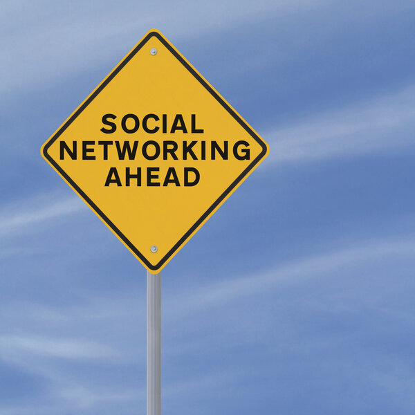 Дорожный знак социальных сетей
