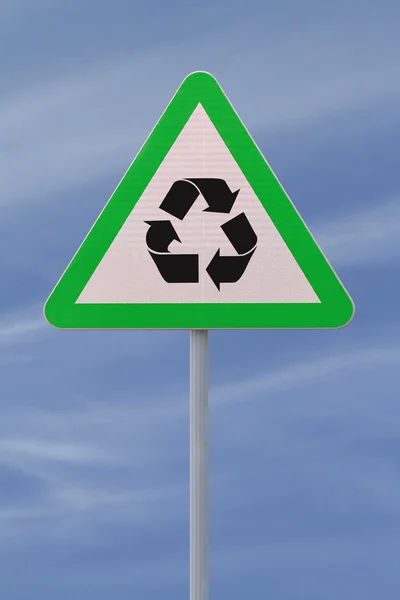Recyklingu znak drogowy — Zdjęcie stockowe