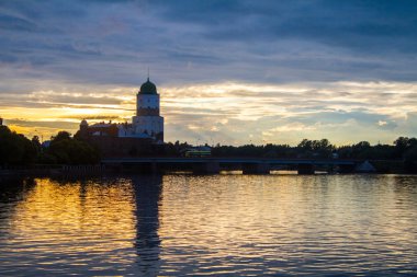 vyborg kalesinde gün batımında