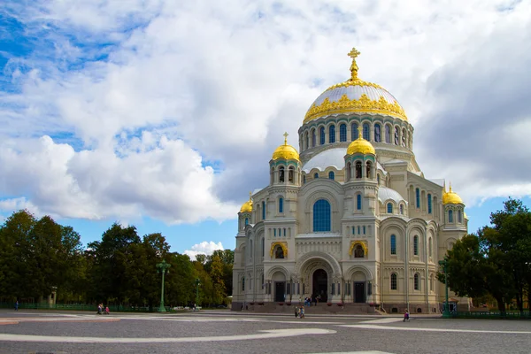 Kronstadt, katedrála svatého Mikuláše moře — Stock fotografie