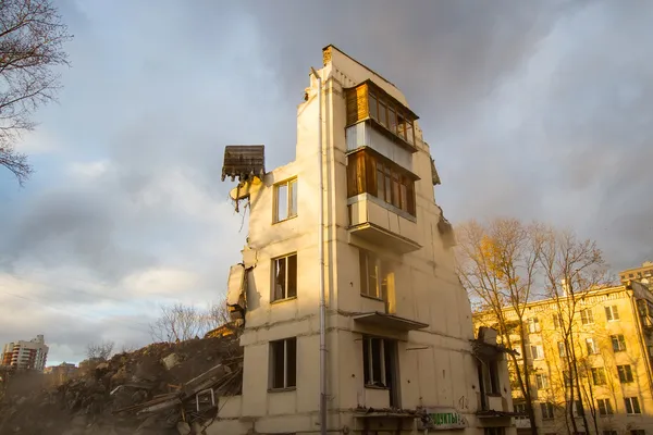 ev yıkım, Moskova