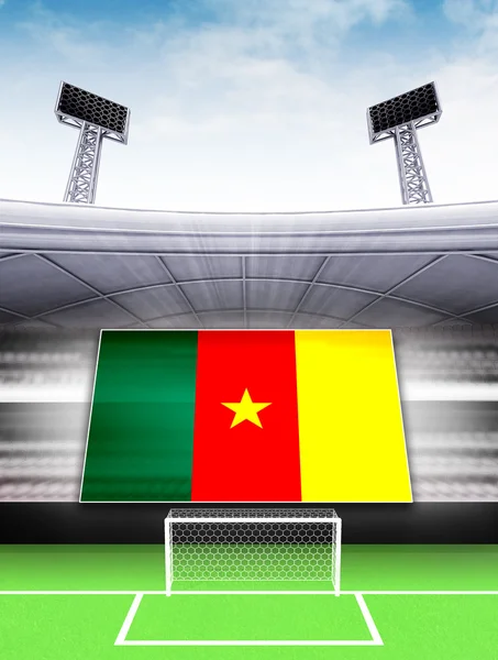 Bandeira da bandeira dos Camarões no estádio de futebol moderno — Fotografia de Stock