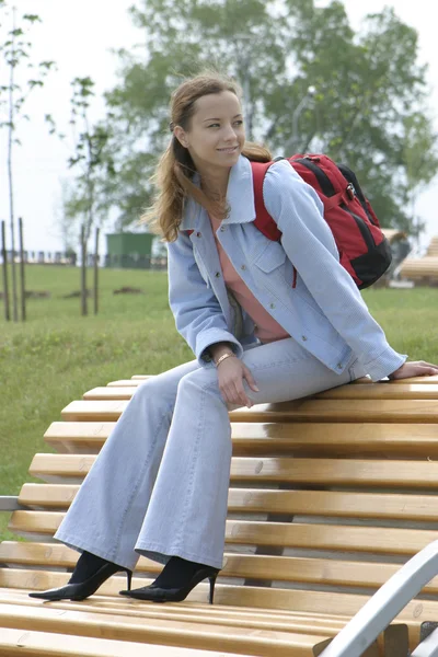 Aktiv kvinde smilende - Stock-foto