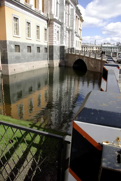 River channel in Saint-Petersburg. Spring — Stock Photo, Image