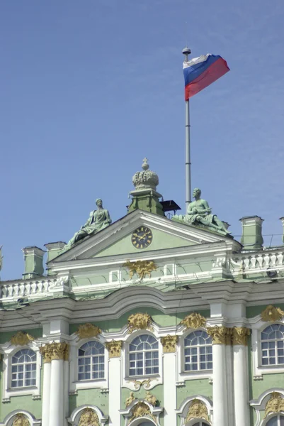 Widok zima Plac Pałacowy w Sankt Petersburgu. — Zdjęcie stockowe