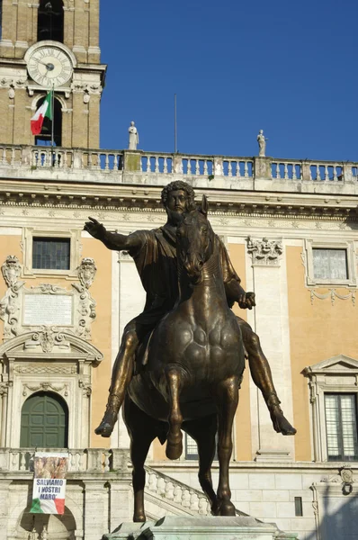 Marcus aurelius i piazza del campidoglio i Rom — Stockfoto