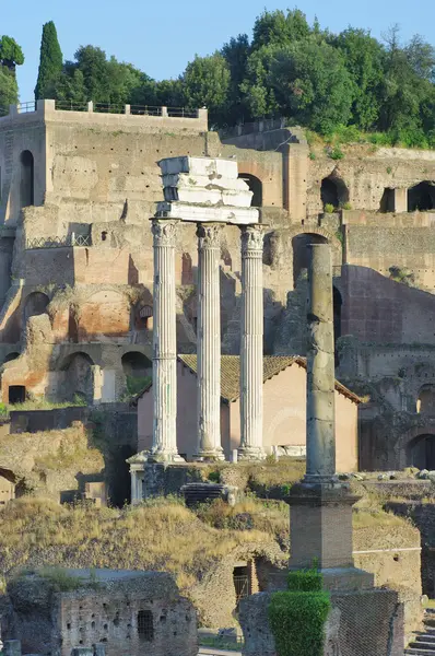 Ruins of the Roman Forum (Foro Romano) in Rome, Italy — Stock Photo, Image