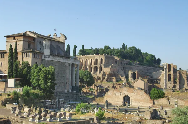 Ruins of the Roman Forum (Foro Romano) in Rome, Italy — Stock Photo, Image