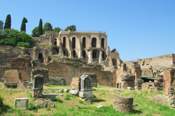 Foro romano, forum Romanum, w Rzymie — Zdjęcie stockowe