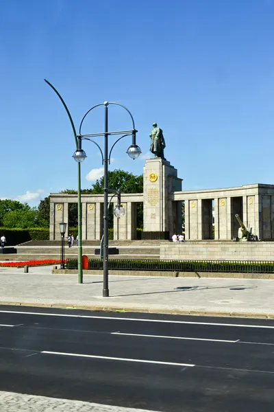 Pomnik żołnierzy radzieckich w Berlinie — Zdjęcie stockowe