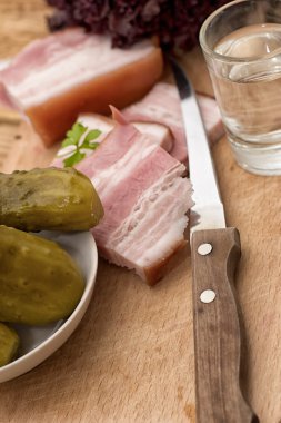 bir domuz yağı daha taze