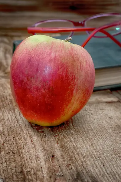 Manzanas de un pueblo — Foto de Stock