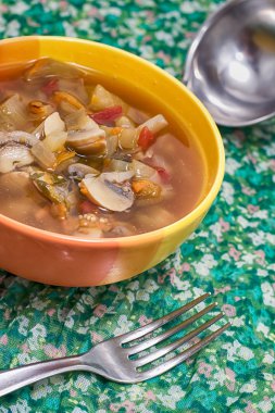 Yeşil-maddeleri ile çorbası