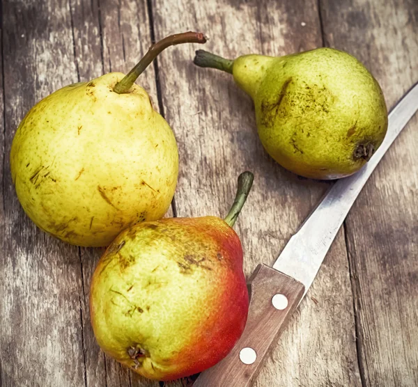 Three ripened and fragrant pears — Stock Photo, Image