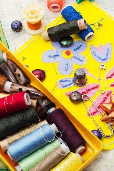 Juego de herramientas y espacios en blanco para tejer, coser — Foto de Stock