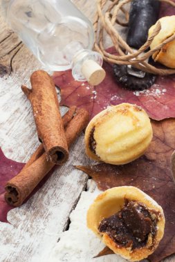 ev-pişmiş un tatlı