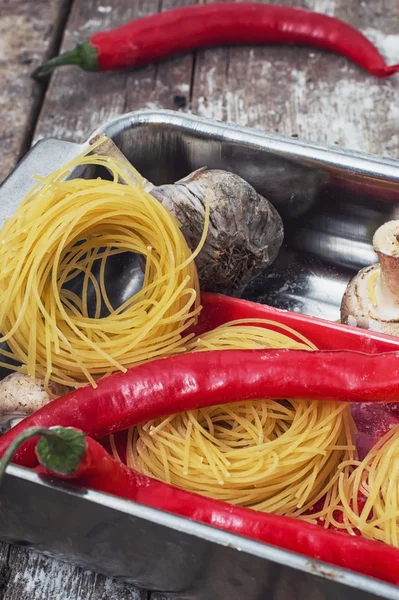 Prefabricated tagliatelle pasta — Stock Photo, Image