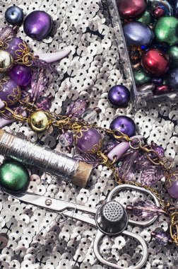 iğne işi için eski bir terzi