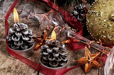 Yeni yıl oyuncaklar