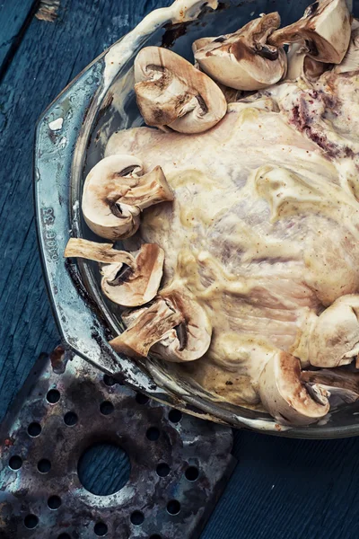 Meat fried with mushrooms — Stock Photo, Image