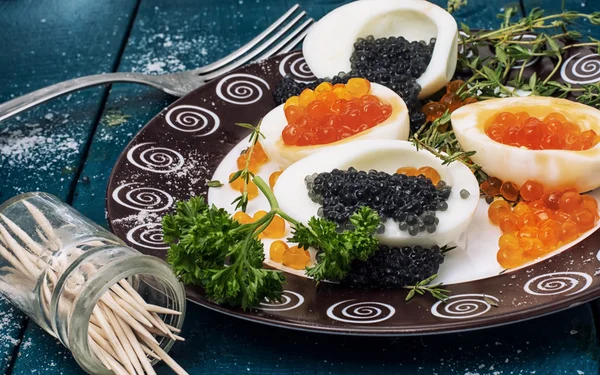 Caviale rosso e nero — Foto Stock