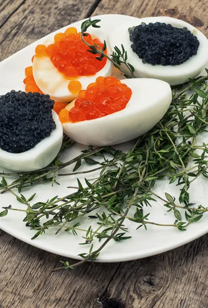 Red and black caviar — Stock Photo, Image