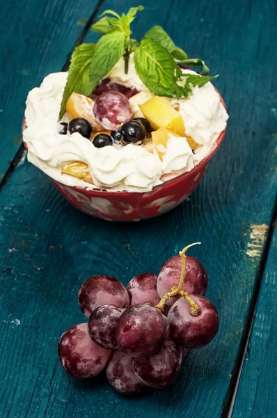 Meyve salatası — Stok fotoğraf