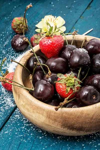 Cereza de fruta —  Fotos de Stock