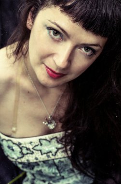 yaşlı ve vyzova çekici kız Foto