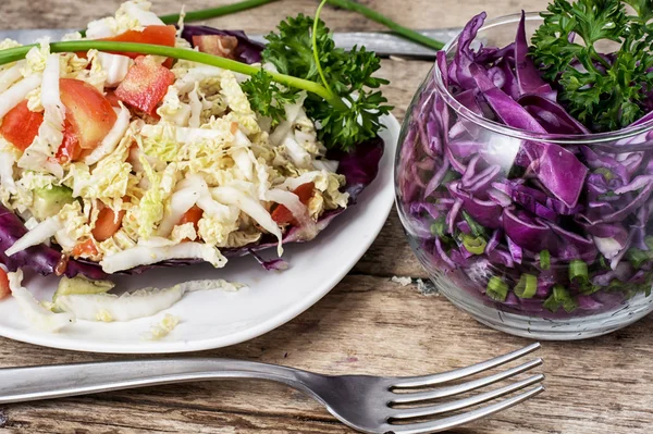 Salad from fresh cabbage — Stock Photo, Image