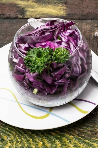 Salade van verse kool — Stockfoto