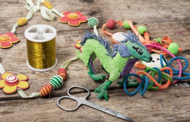 yaratıcı modelleme çocuk renkli kil