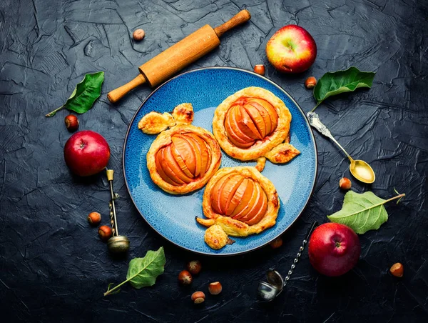 Podzim Domácí Jablečný Koláč Malé Jablečné Mini Koláče Ovoce Pečené — Stock fotografie