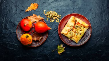 Tatlı kabaklı pide pişmiş mallar