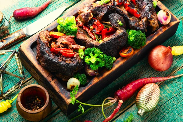 Carne Asada Con Pimiento Broccoli Comida Navideña Festiva —  Fotos de Stock