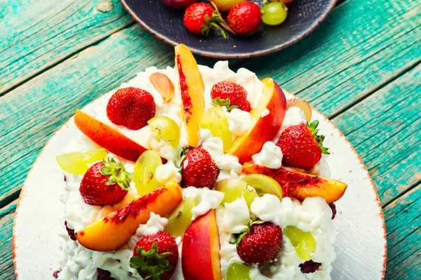 Torta Melancia Verão Com Frutas Chantilly Doce Sobremesa — Fotografia de Stock