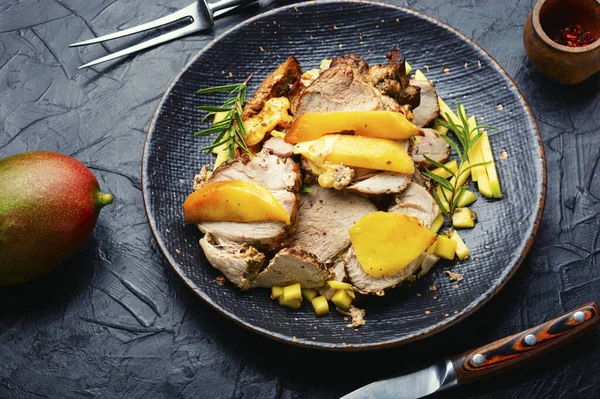 Mango ve peynirli leziz ızgara et..