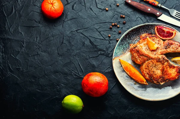 Gebackenes Schweinefleisch Mit Roter Orangenmarinade Raum Für Text — Stockfoto