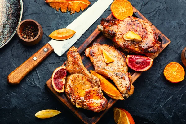 Жареное Вкусное Мясо Апельсиновом Соусе Свинина Костях — стоковое фото