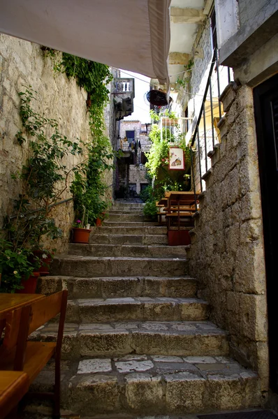 Escaleras en Hvar, Croacia — Foto de Stock
