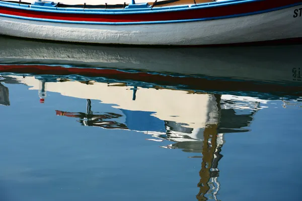 Reflexion des Bootes — Stockfoto