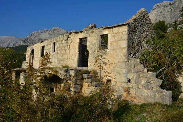 house in ruins